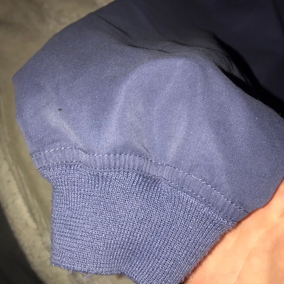 IZOD long sleeve/sweater - Picture 3 of 3